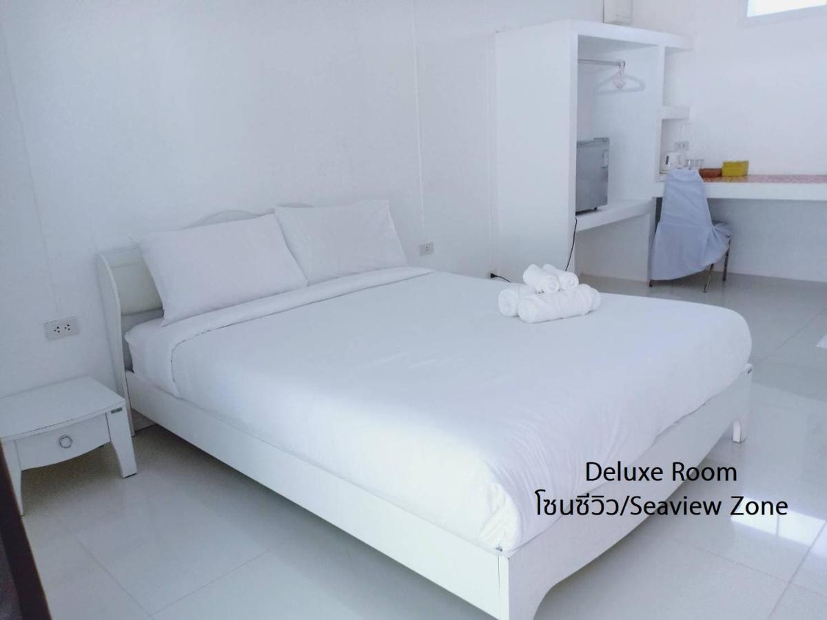 Issara Beach Resort Сішон Екстер'єр фото