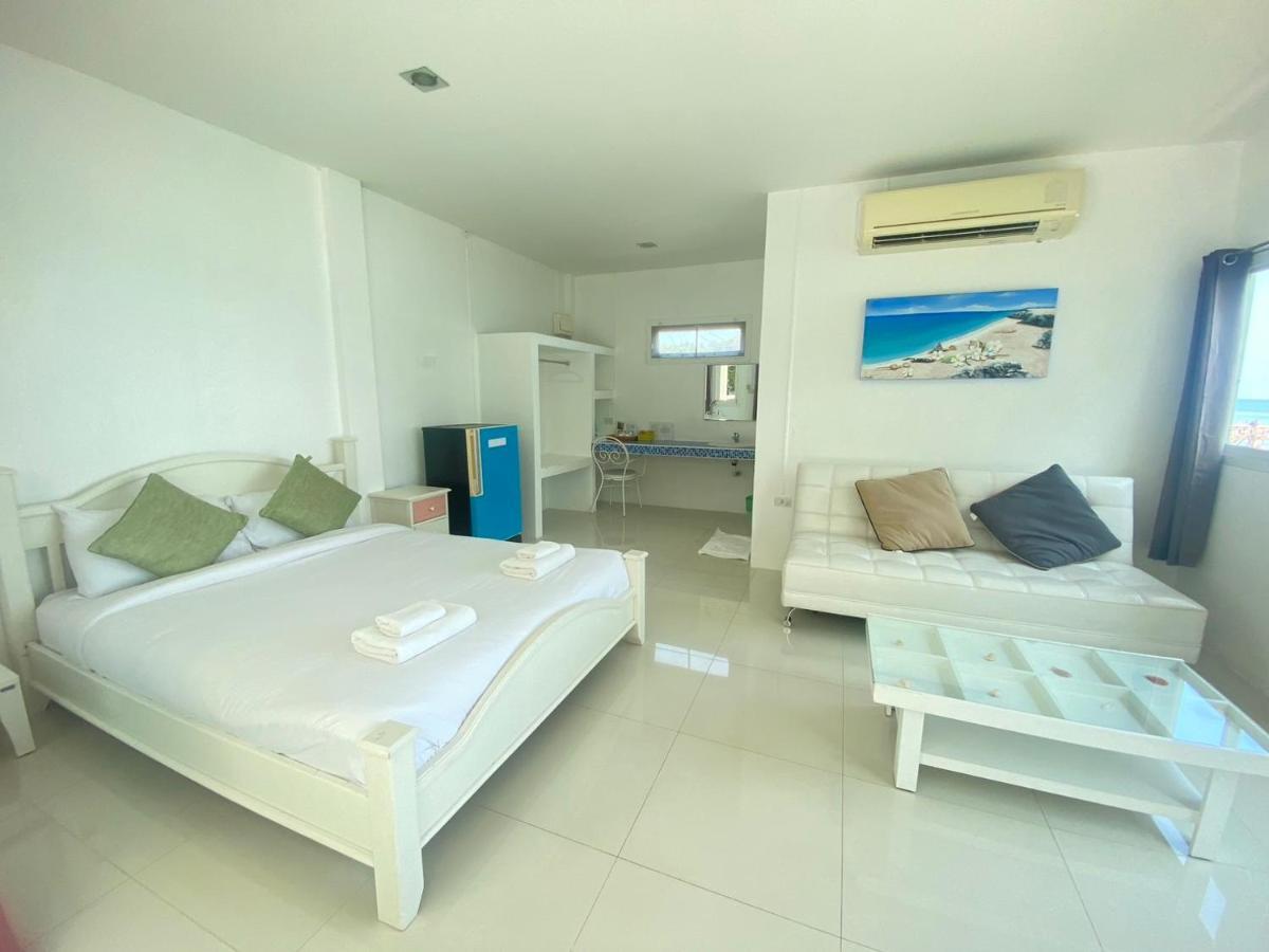 Issara Beach Resort Сішон Екстер'єр фото