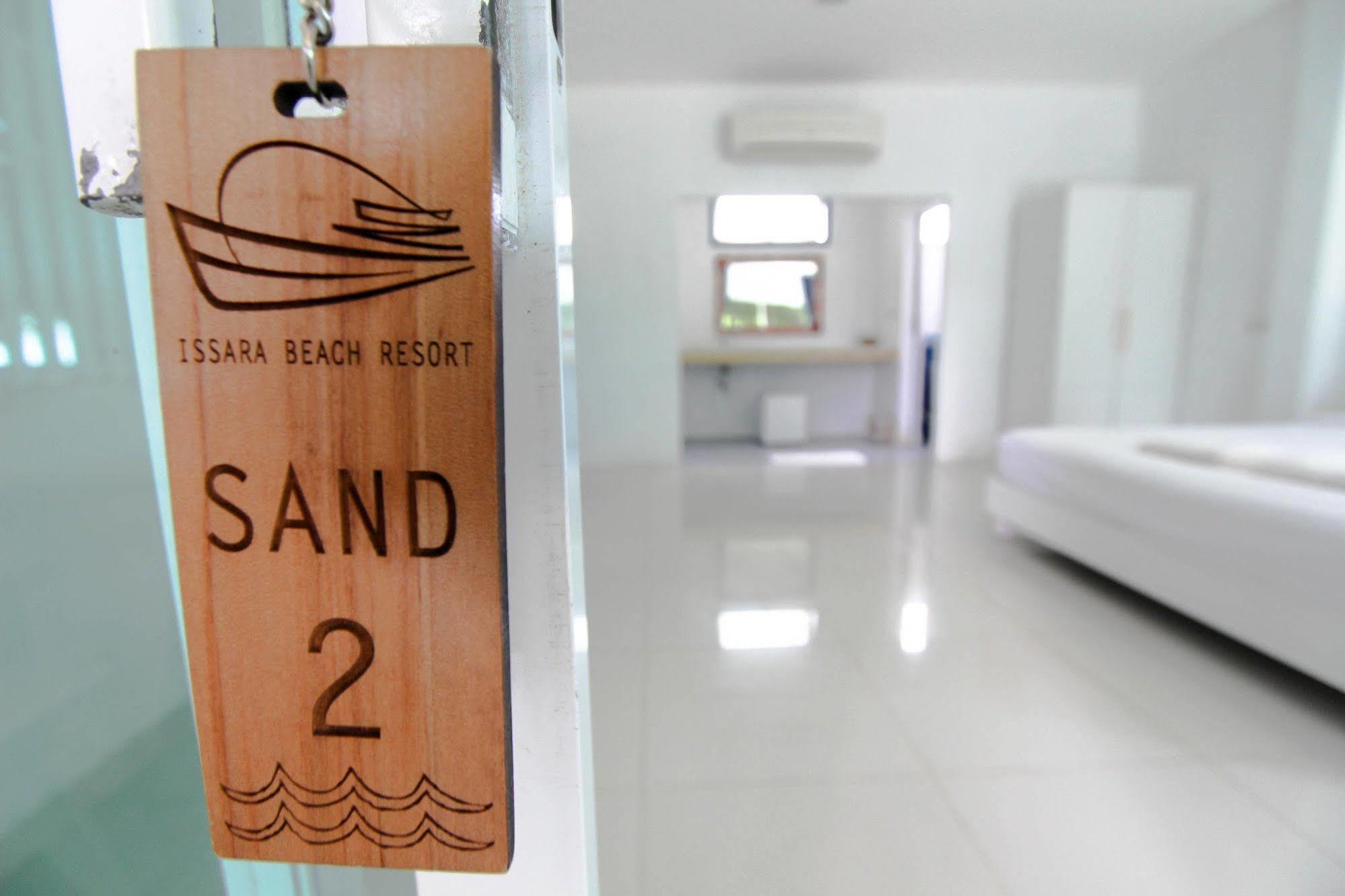 Issara Beach Resort Сішон Екстер'єр фото
